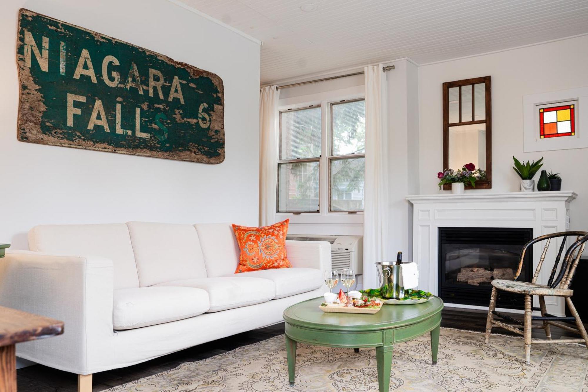 The Kent Motel Niagara-on-the-Lake Екстер'єр фото