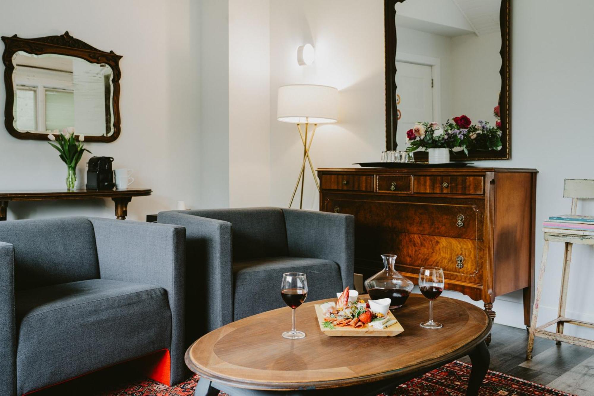 The Kent Motel Niagara-on-the-Lake Екстер'єр фото